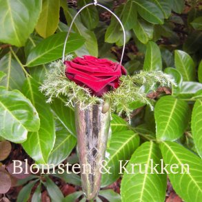 Kr�mmerhus, glas med slibninger. Antik s�lv