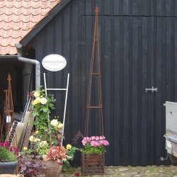 Espalier, firkantet m/fransk lilje