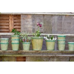 Grnglaserede potter med underskl (st  3)