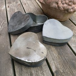 Hjerteformet metaldse med lg