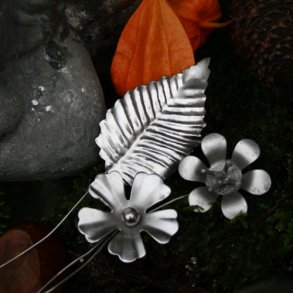 Metalblomster og blade, slv (3 stk.)
