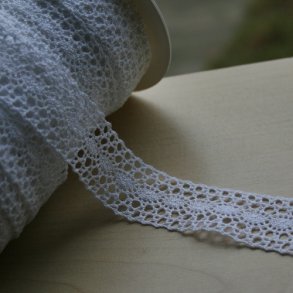 Blondebånd, hvidt 2,5 cm (1 meter)