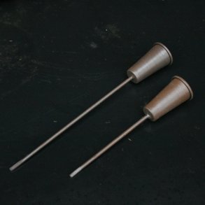 Lysholder til stagelys, brun (16 cm)