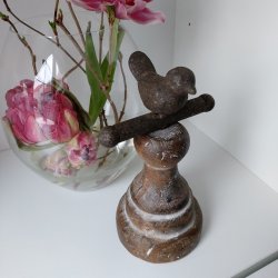 Figur fugl p� tr�